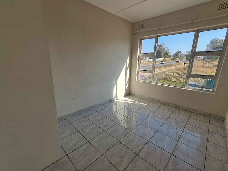 To Let 1 Bedroom Property for Rent in Ncambedlana Eastern Cape